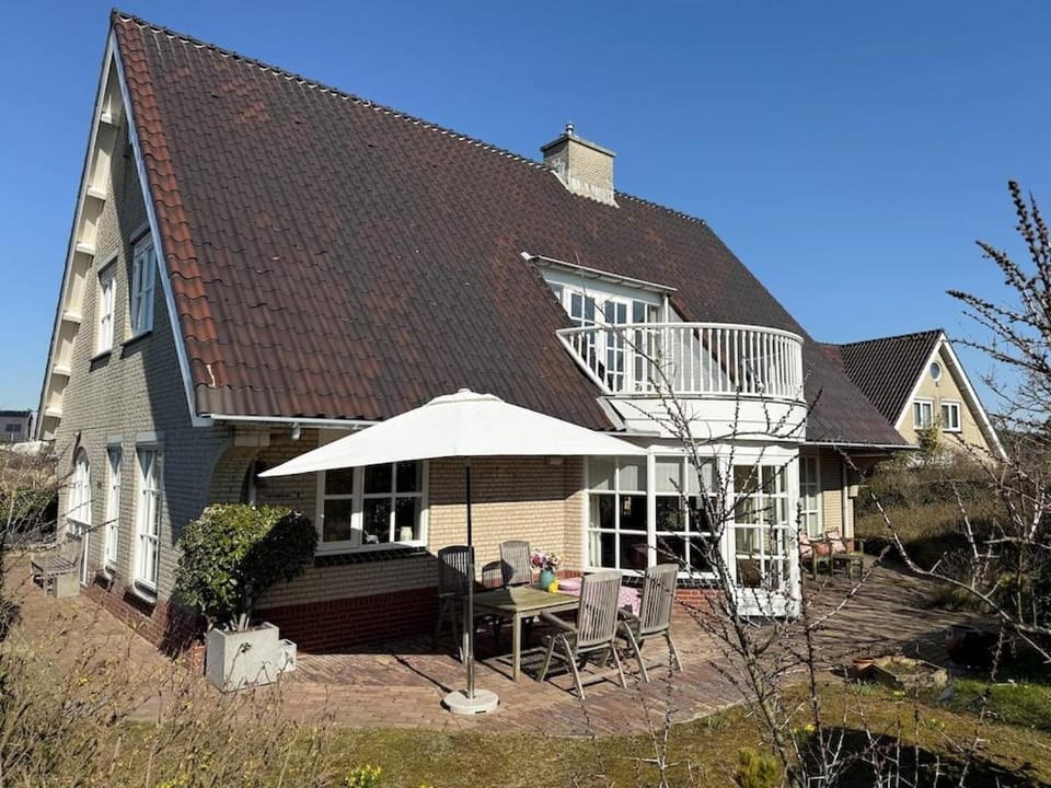 Villa Louise Villa in Bergen aan Zee