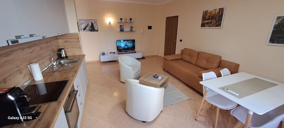 Adriatic Escape Apartment Apartment in Tirana County, Albania