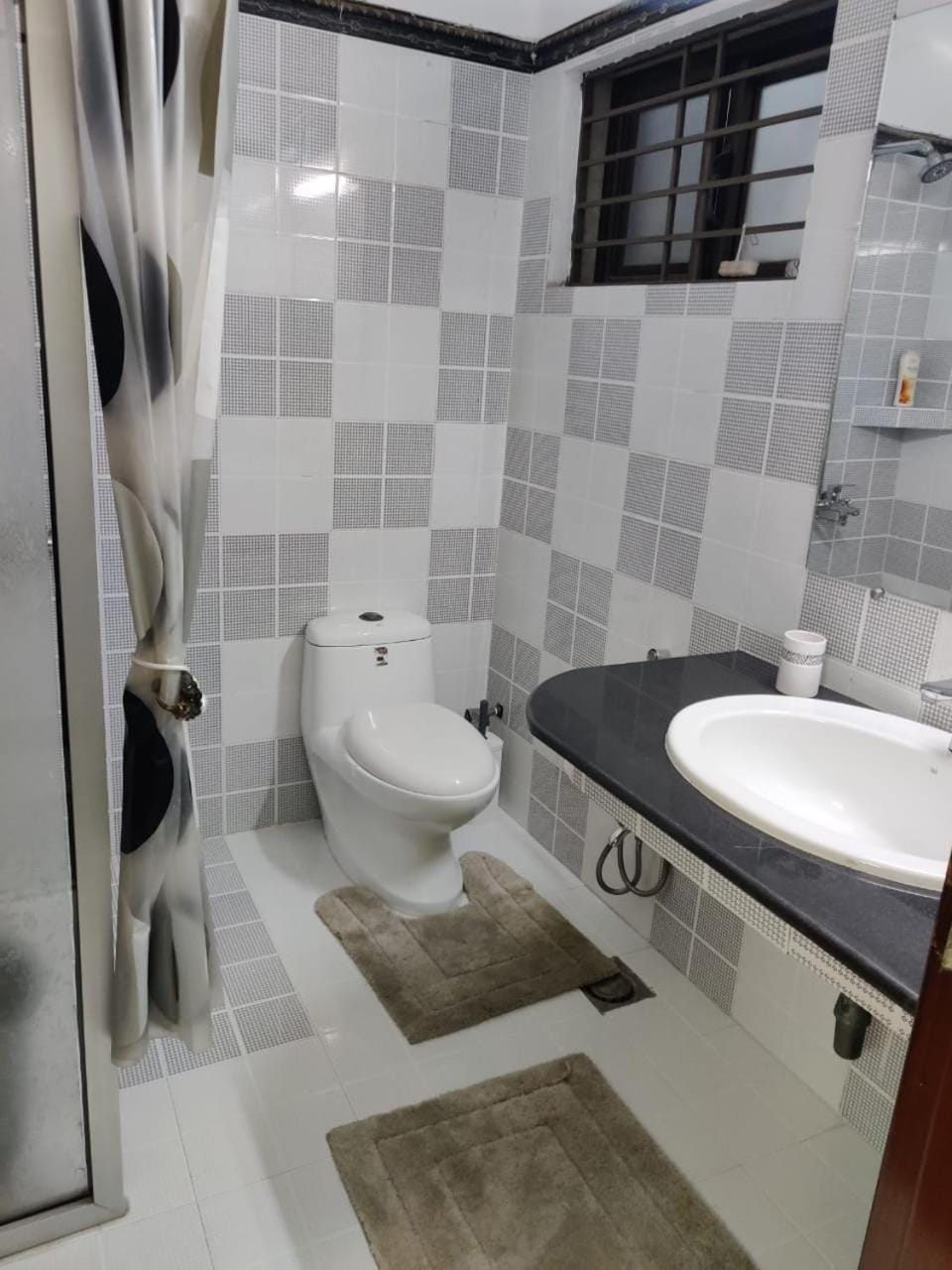 Upper Portion for rent 10 marla House in Islamabad