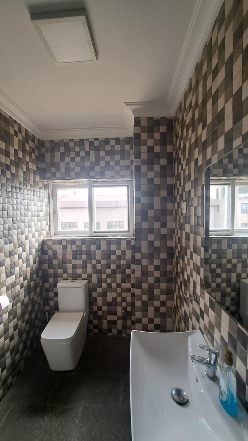 Sea View Haven Hostel in Accra