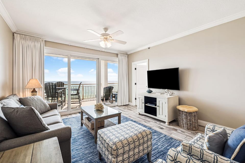 TV and multimedia, View (from property/room), Balcony/Terrace, Living room, Sea view