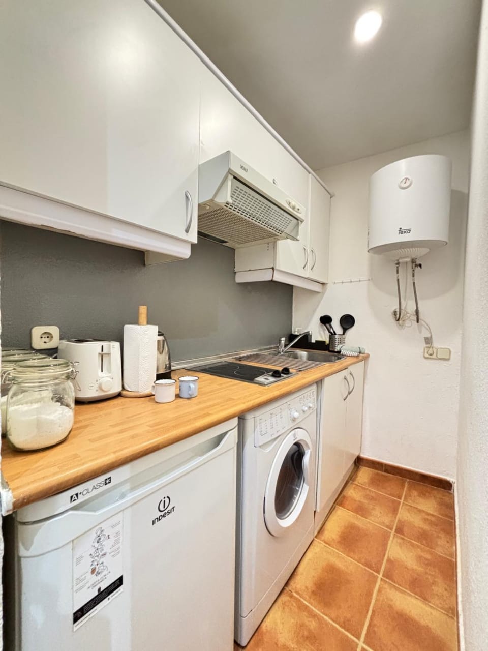 Kitchen or kitchenette, kitchen