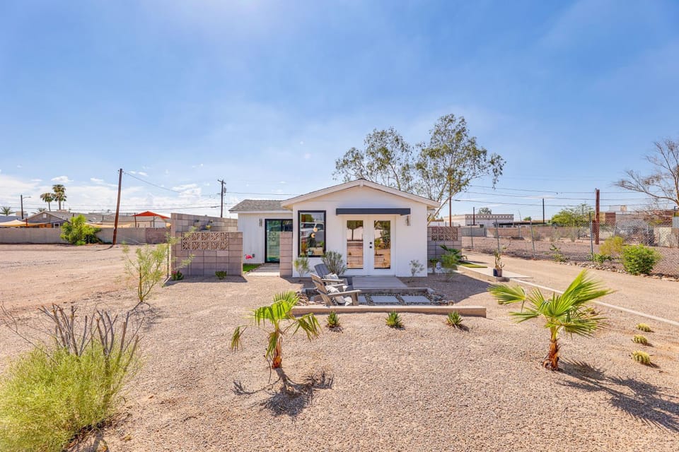Walkable Downtown Chandler Oasis w/ Private Patio House in Gilbert