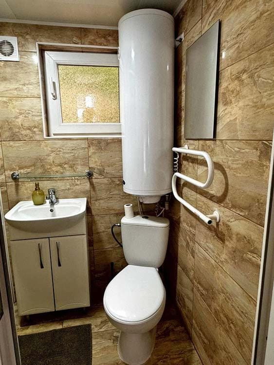 Панорама Пікуй House in Ukraine