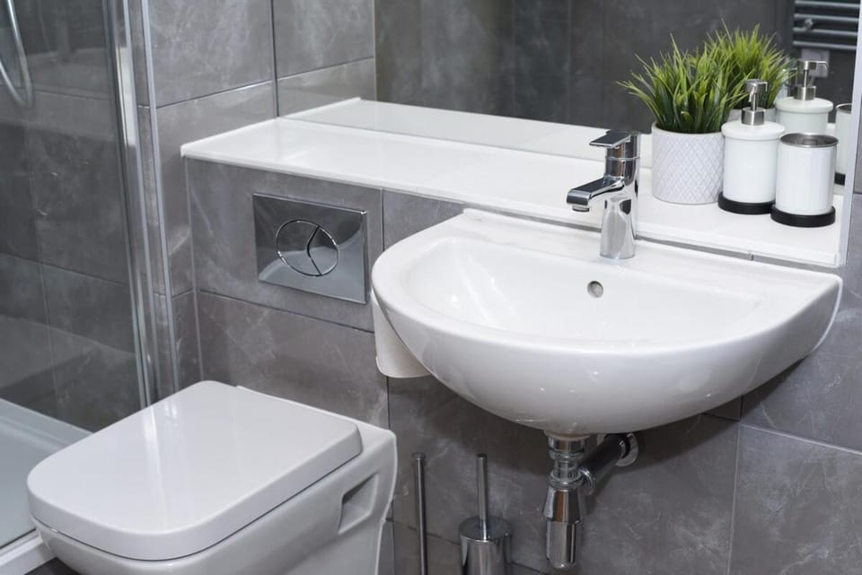 Toilet, Bathroom