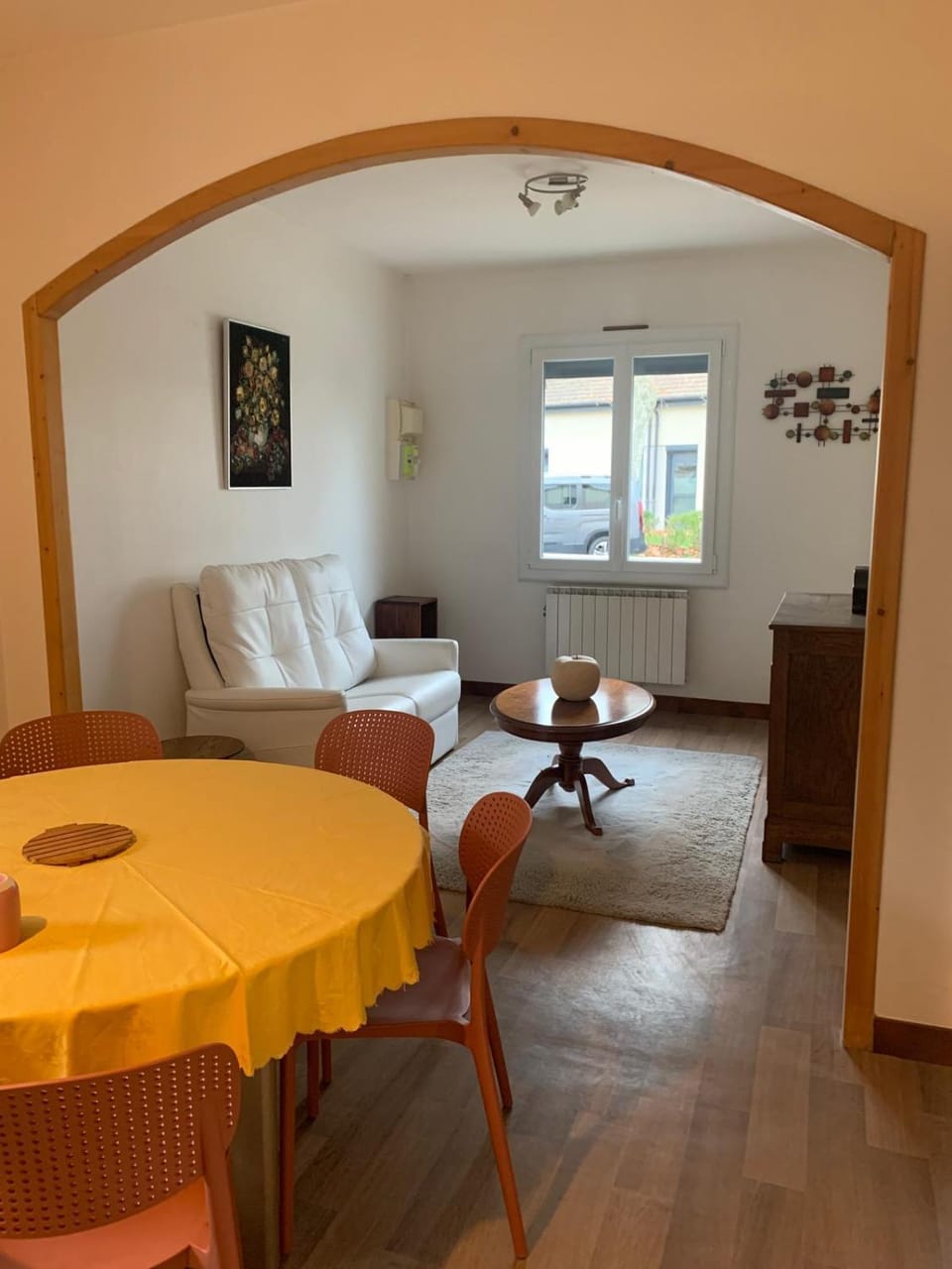 Living room, Dining area
