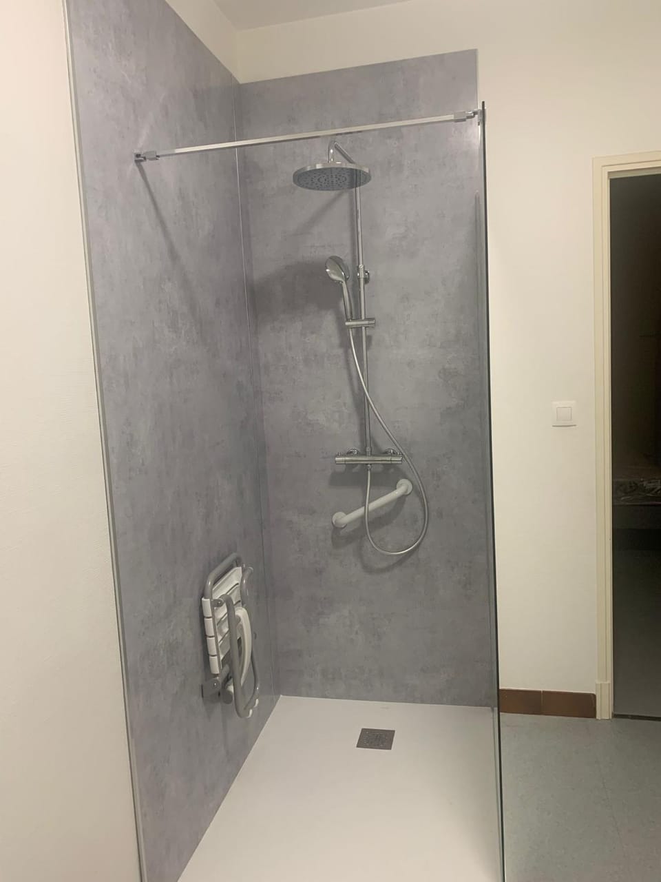 Shower, Bathroom