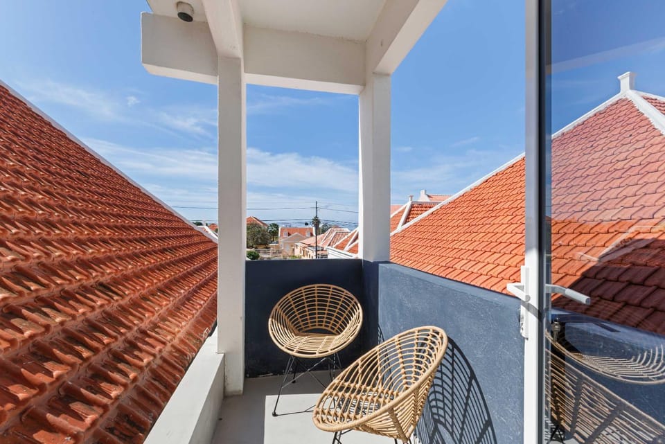 Timon Terrace - Kas Leon Apartment in Willemstad