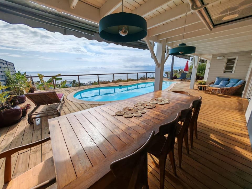 Patio, View (from property/room), Dining area, Pool view, Sea view, Swimming pool, sunbed