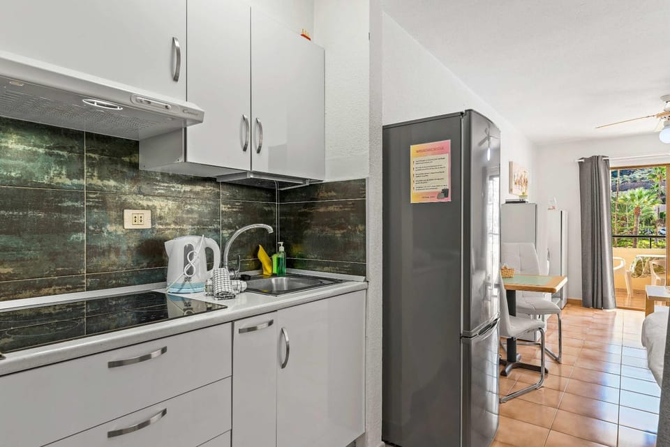 Castle Harbour 402 Apartment in Los Cristianos