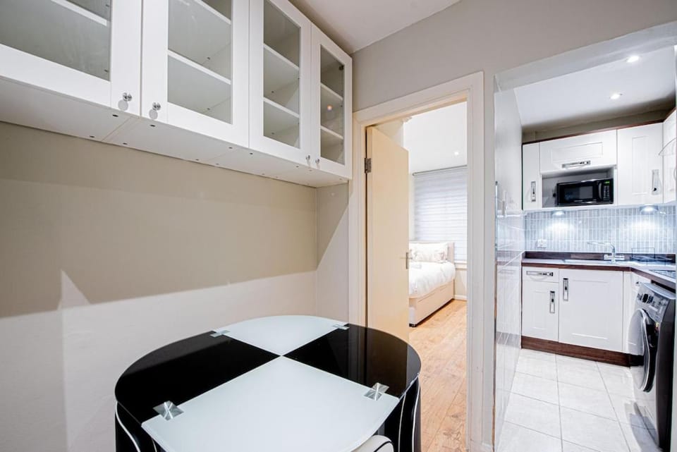 Stylish 1BR Apartment by Covent Garden Apartment in City of Westminster
