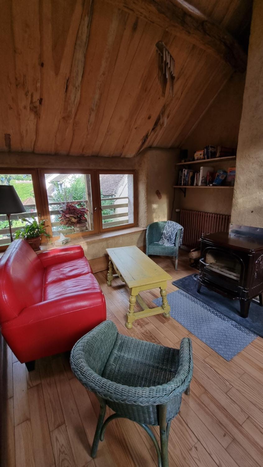 Living room, fireplace