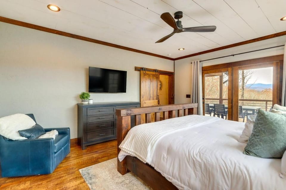 Blue Ridge Mountain Retreat - The Lazy Daze Cabin Cabin in Georgia