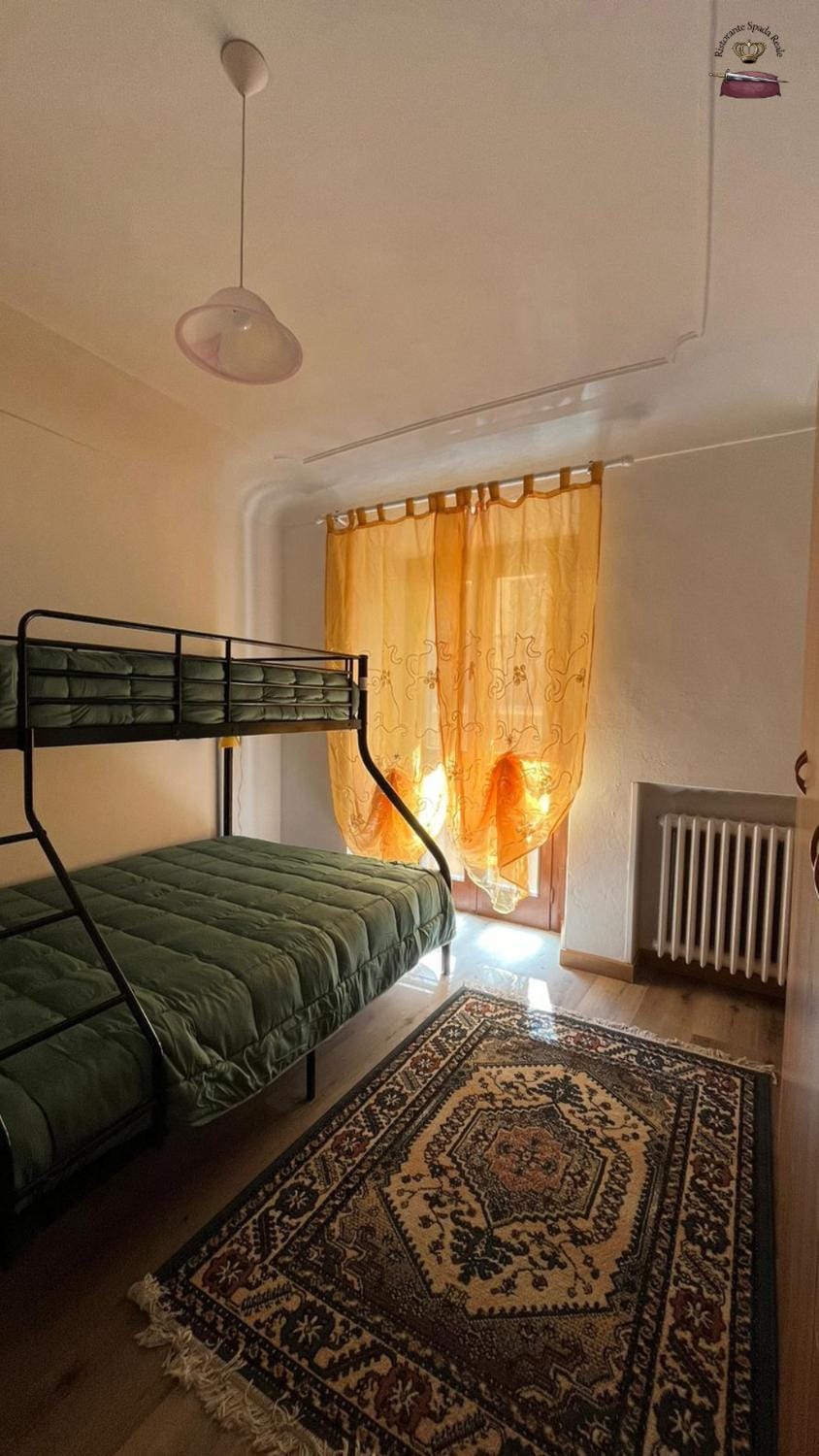 Photo of the whole room, Bedroom, bunk bed