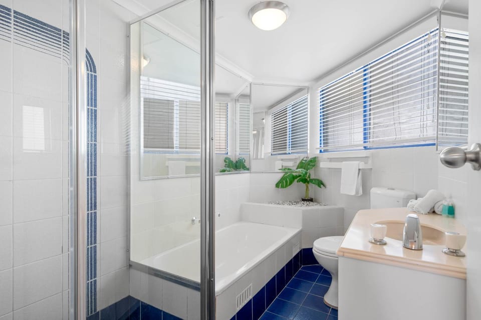 Shower, Bathroom, Bath