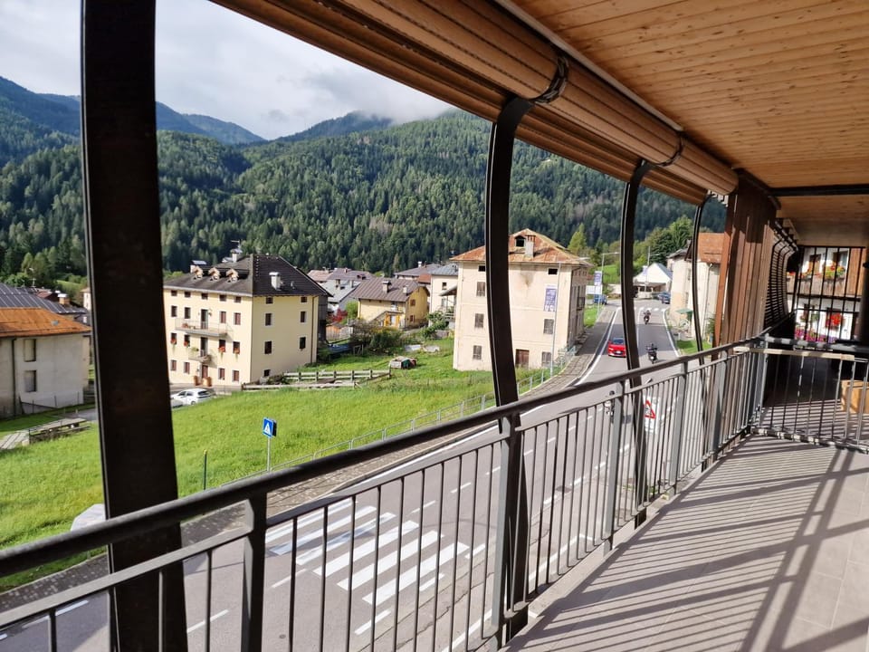 Nearby landmark, View (from property/room), Balcony/Terrace