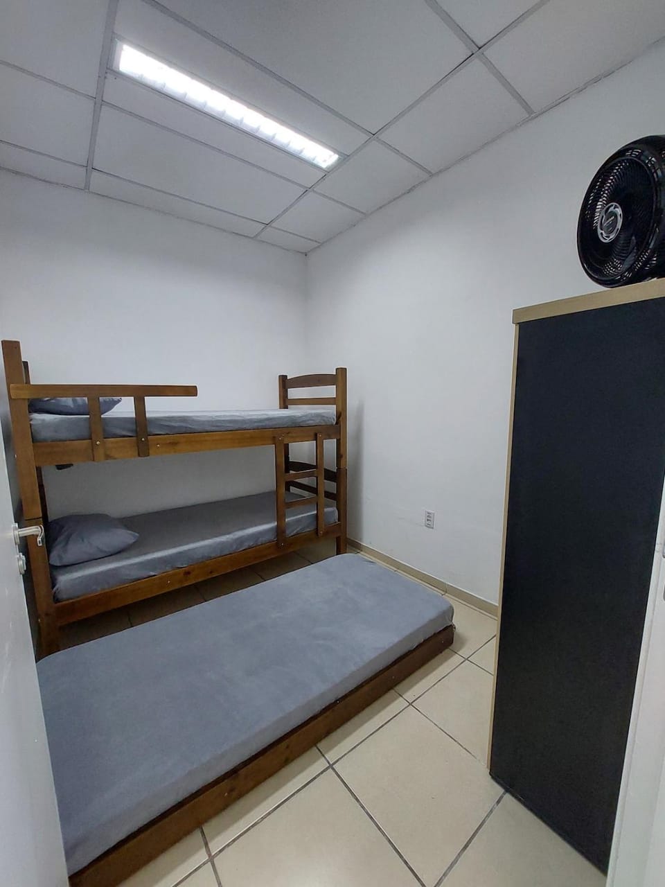 Bed, Photo of the whole room, Bedroom, bunk bed