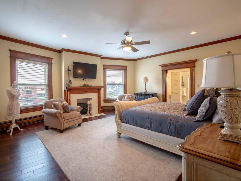 15 off Spring Special Mansion Pet-Friendly House in Clarion