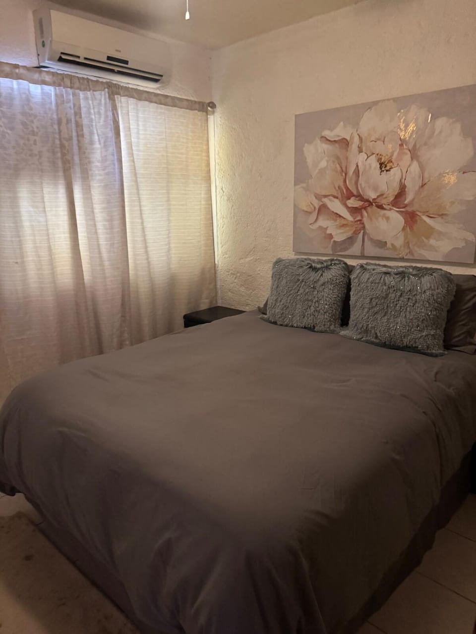 Bed, Bedroom, air conditioner