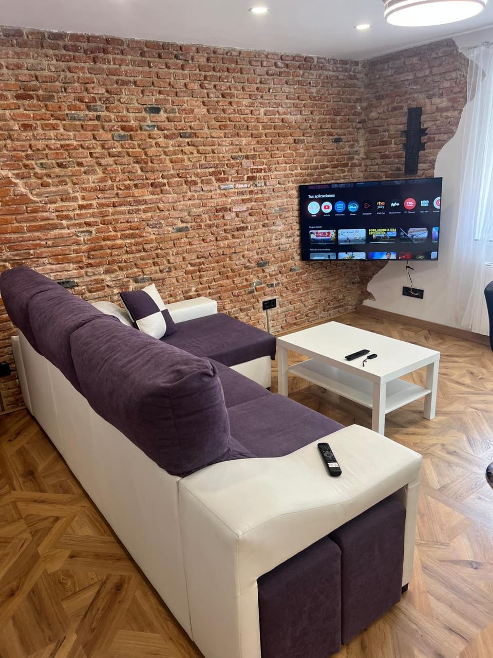 Communal lounge/ TV room, Living room