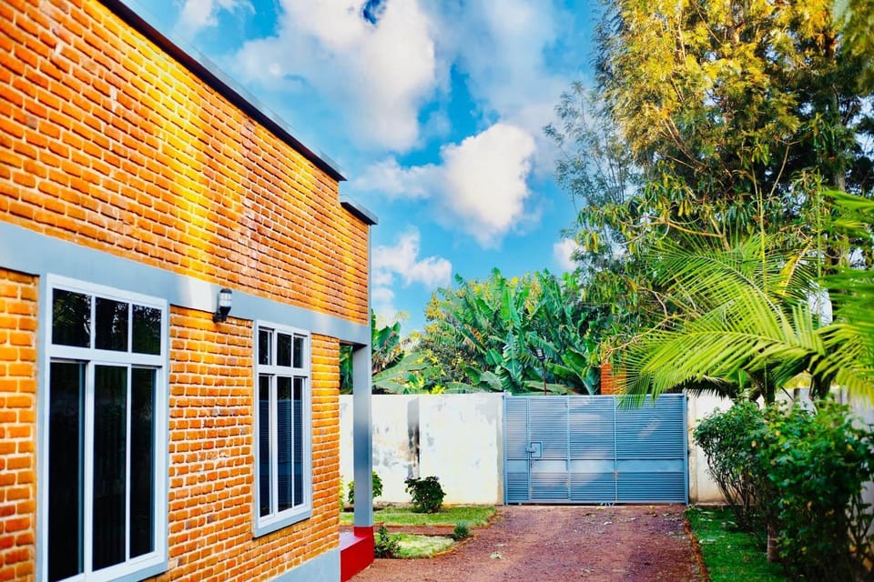 Hillside Home-Fully furnished home near Ngorongoro House in Kenya