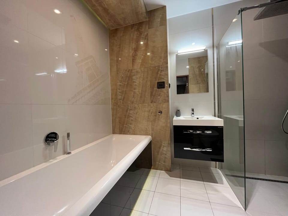 Shower, Bathroom, Bath