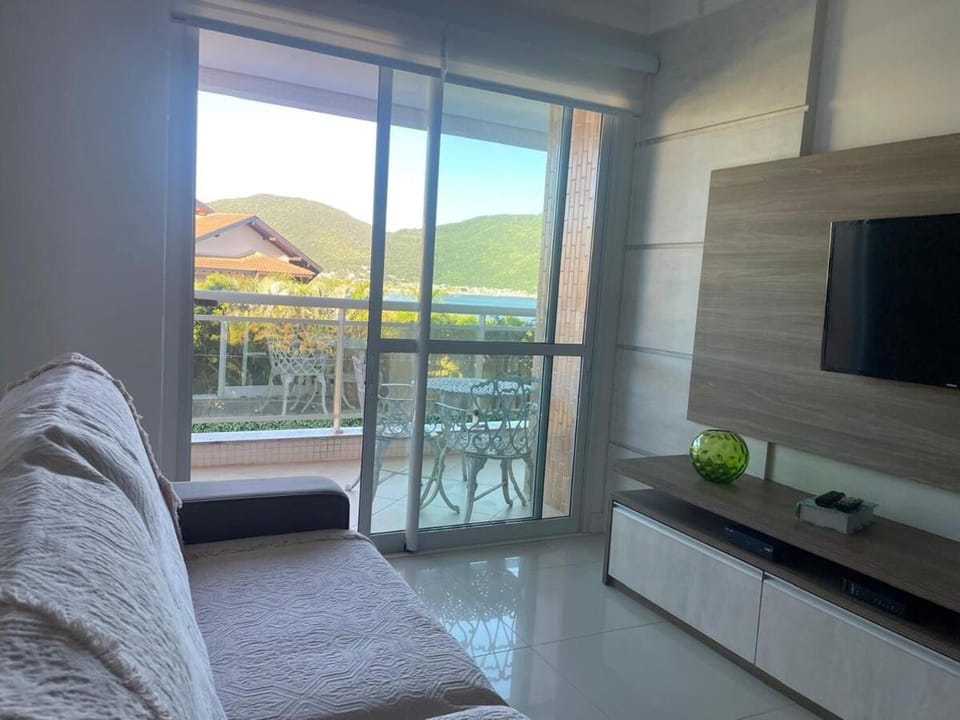 Natural landscape, TV and multimedia, View (from property/room), Balcony/Terrace, Living room, Seating area, Mountain view