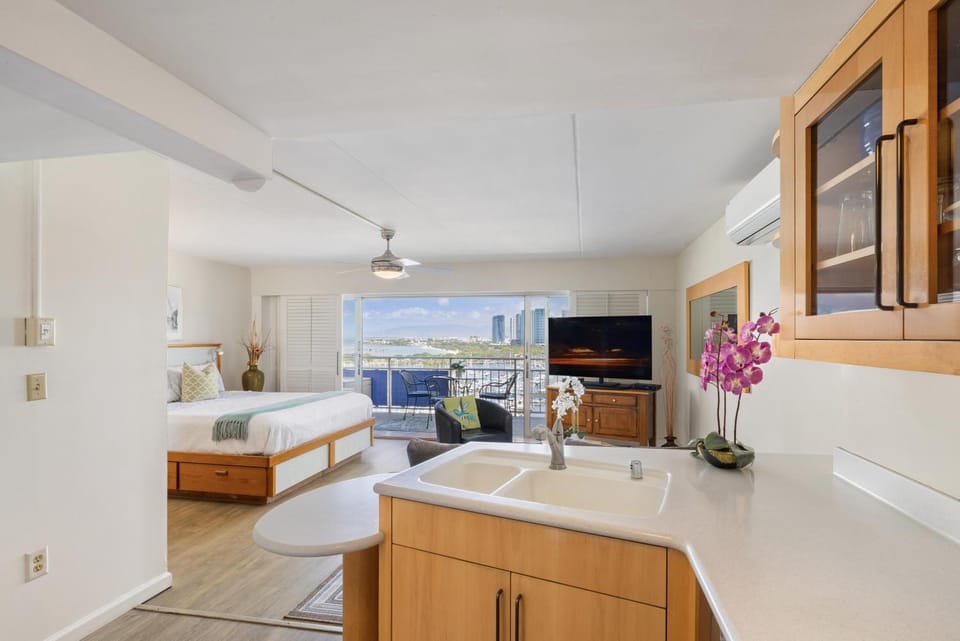 Living room, Sea view, kitchen