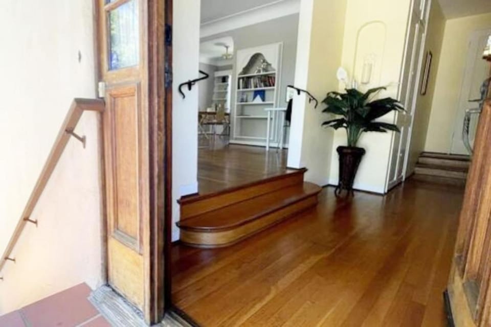 The Marlowe Terrace Suite - Vintage Luxury at the Beach - Hotel Amenities Apartment in Santa Barbara