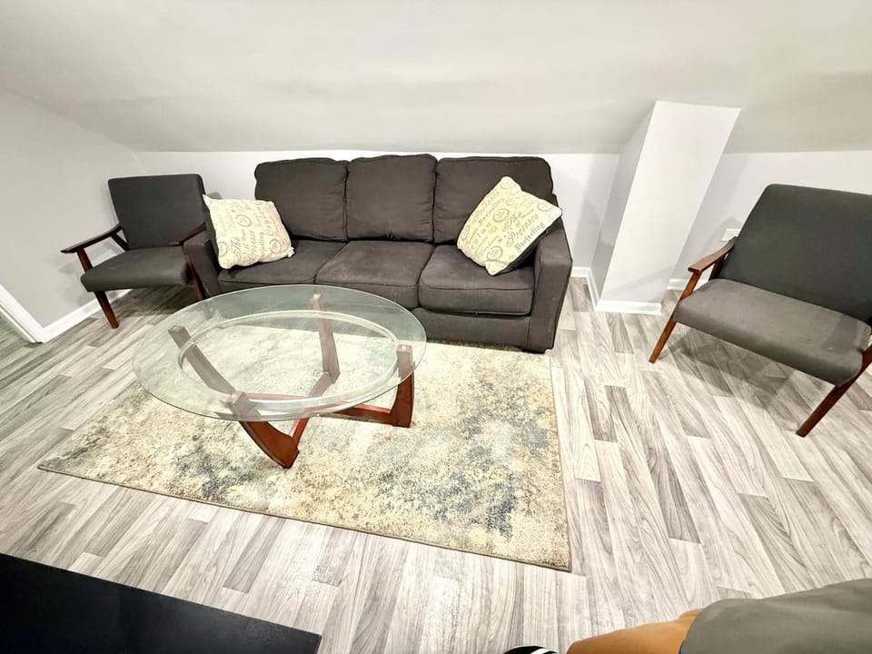 BEST PLACE TO STAY - Close to Downtown! - FREE PARKING! Vacation rental in Chicago