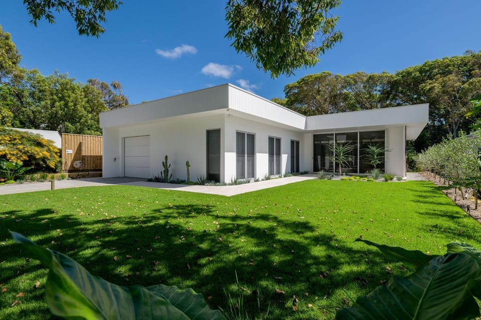 Navy'S By The Beach - Rainbow Shores. Pool. Walk to beach House in Rainbow Beach