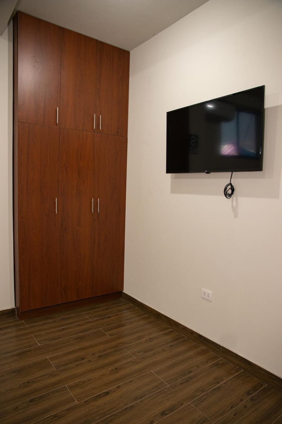 TV and multimedia, wardrobe