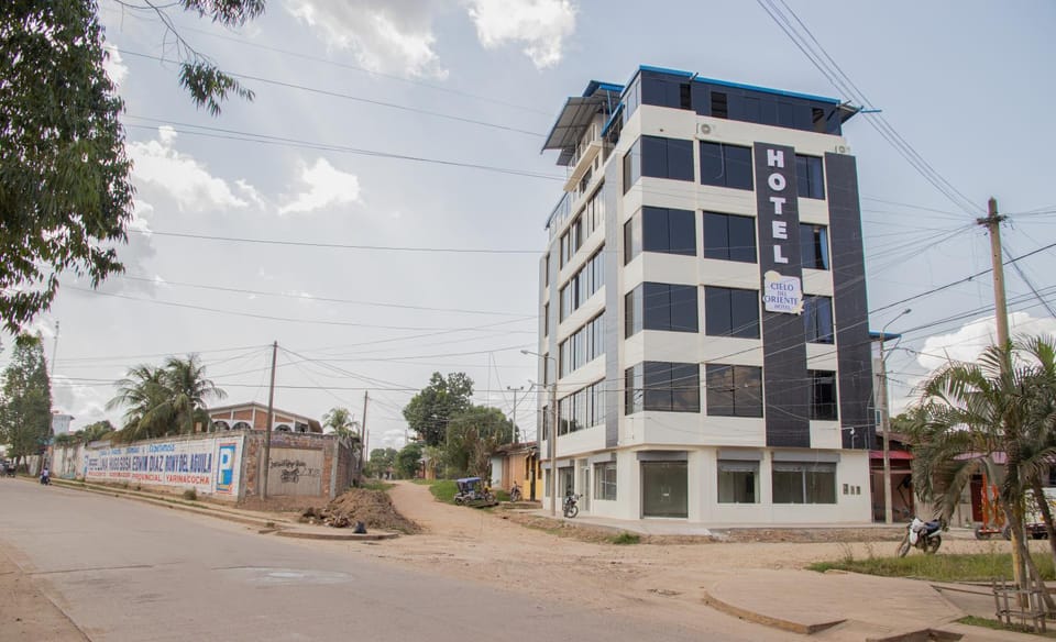 Property building, Day, Street view, Location