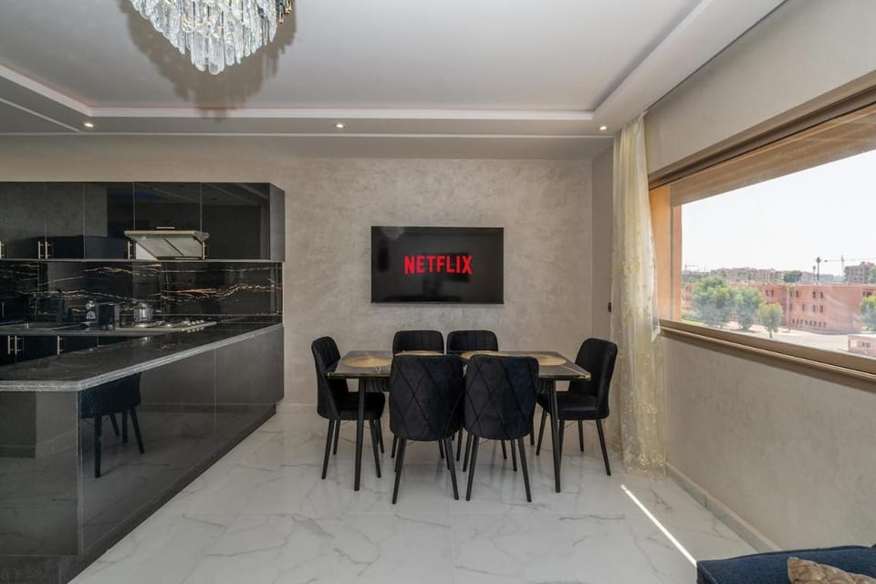 Superbe Appart 3 pièces Moderne, Confort avec vue panoramique sur Marrakech plein centre à 7 min a pied de Gueliz Apartment in Marrakesh