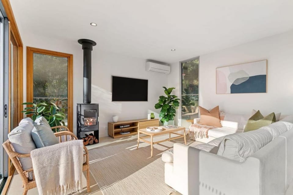 Arthurs Sanctuary - Bay Views 100sqm deck House in Rosebud