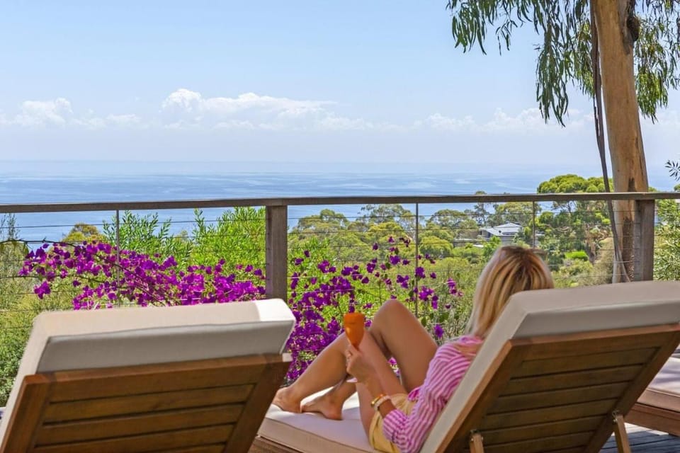 Arthurs Sanctuary - Bay Views 100sqm deck House in Rosebud