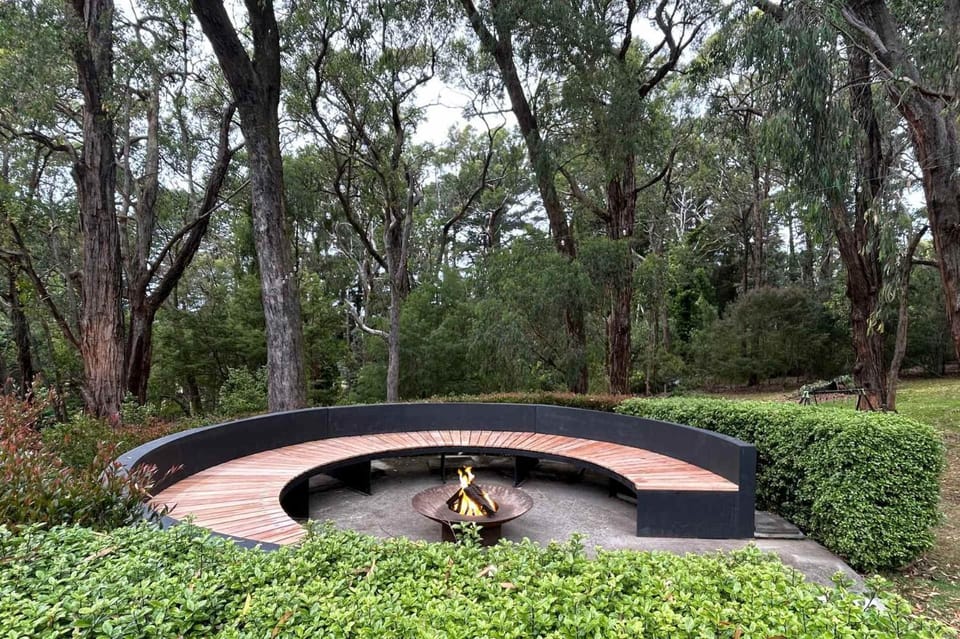 Hillside Luxury - Pool Table, Cosy Fire, Wineries House in Red Hill