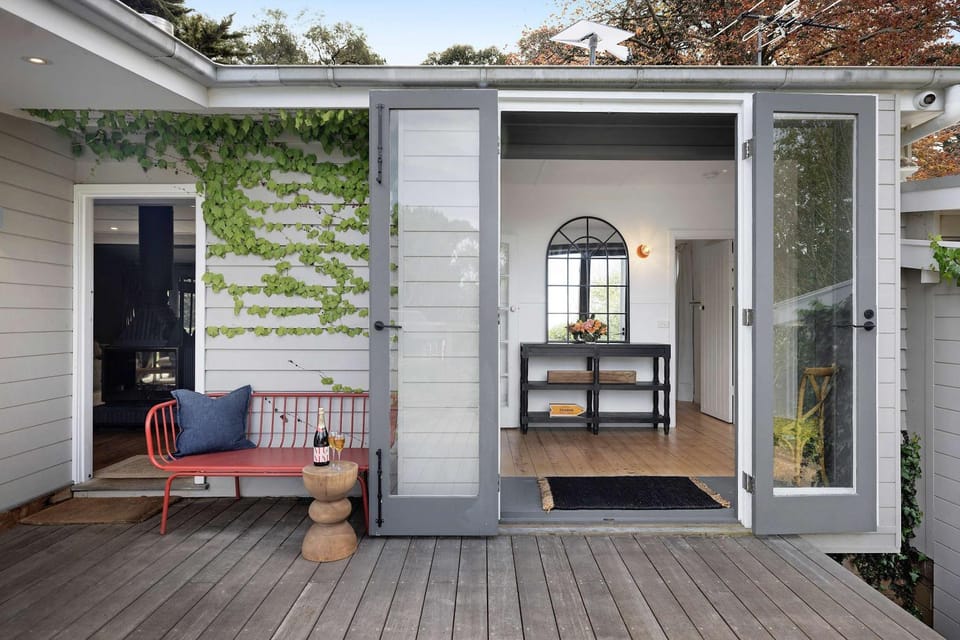 Hillside Cottage - Wineries Pool House in Red Hill