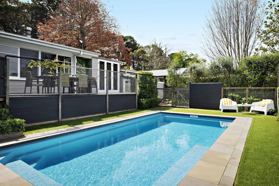 Hillside Cottage - Wineries Pool House in Red Hill