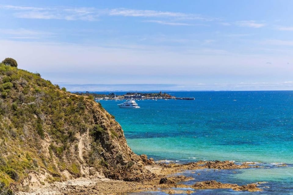 Seahouse Studio - Private Beach Access Pets Apartment in Mornington