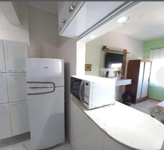 Kitnet 4 Pessoas - Sem Garegam Próximo à Av Principal e Praia Apartment in Santos