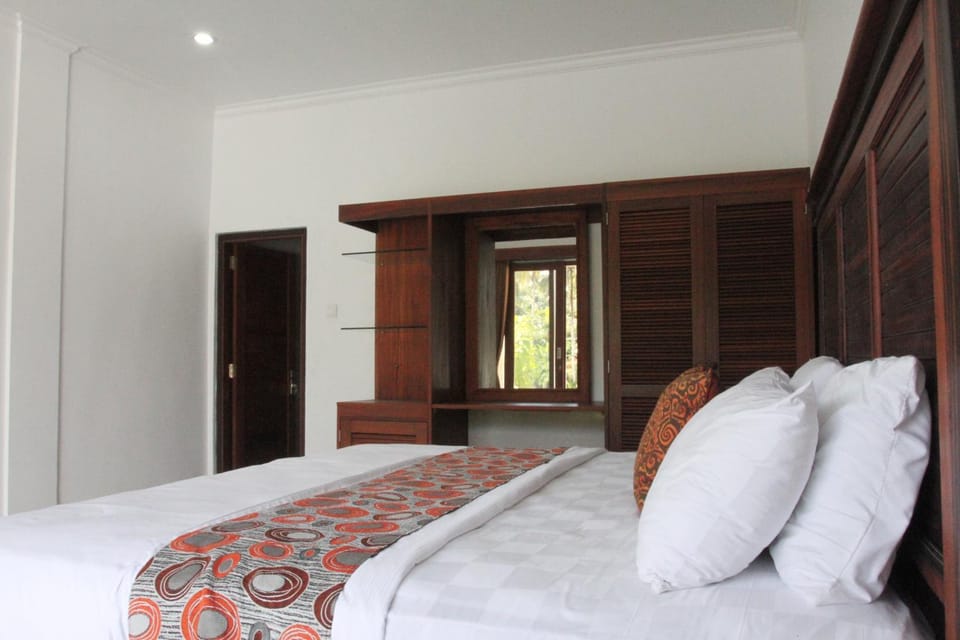 Bed, Photo of the whole room, Bedroom, wardrobe
