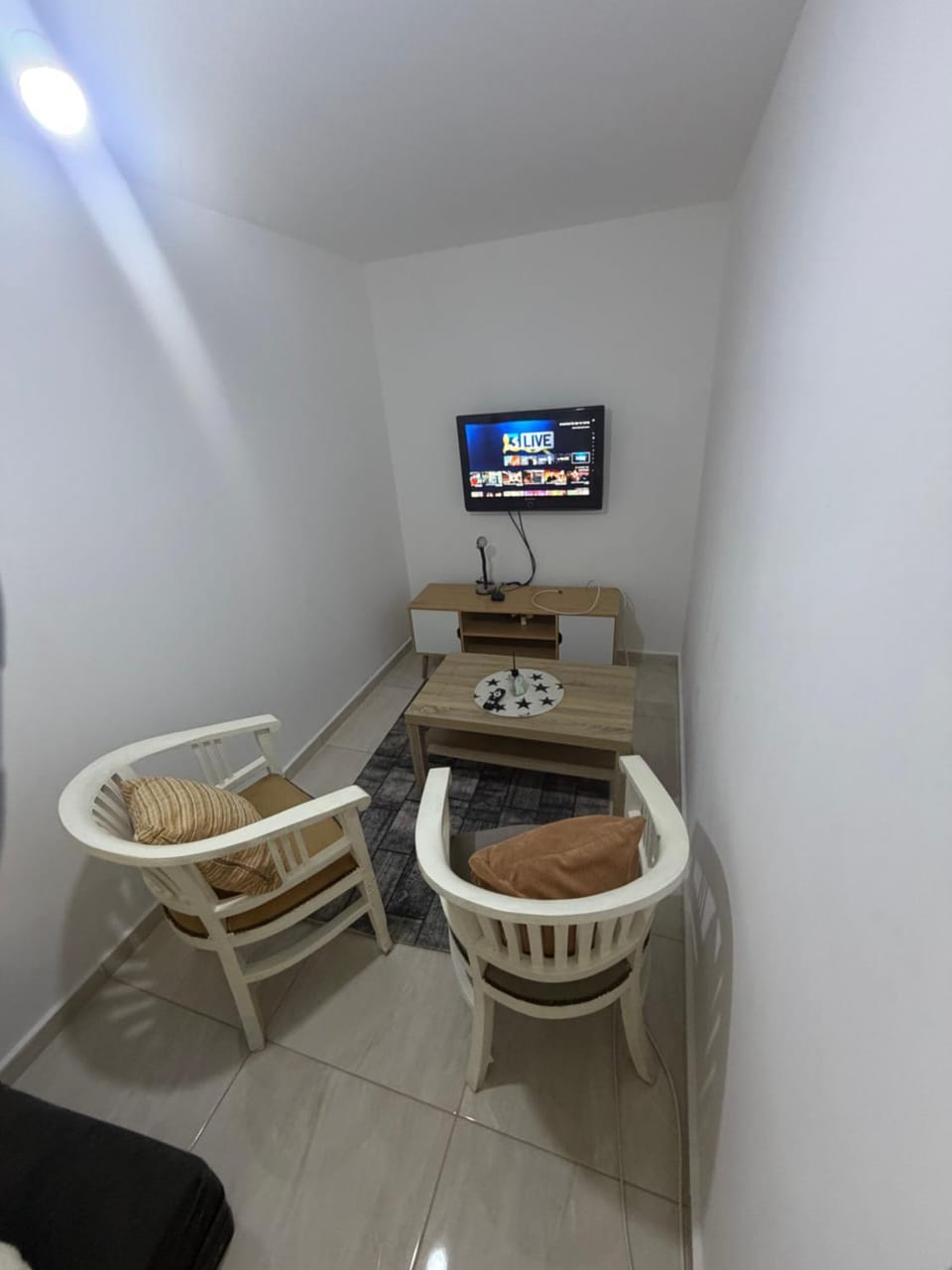 TV and multimedia, Seating area