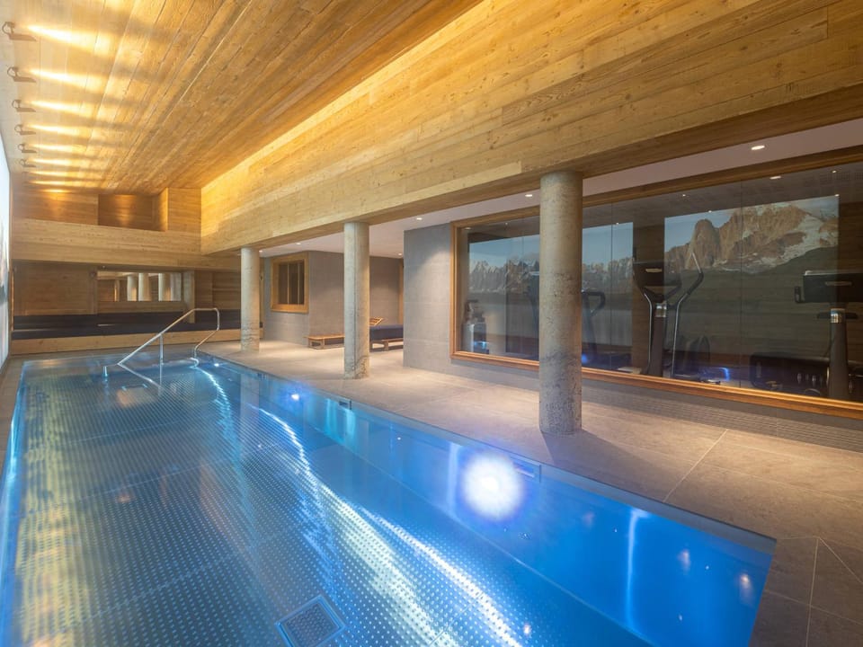 Appartement de luxe avec piscine et sauna, 8 couchages à Val-d'Isère Apartment in Val dIsere