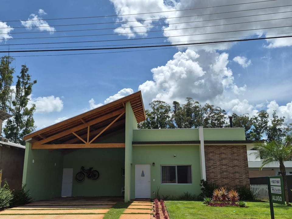 Refugio 4 suites com ar condicionado e piscina House in State of Paraná