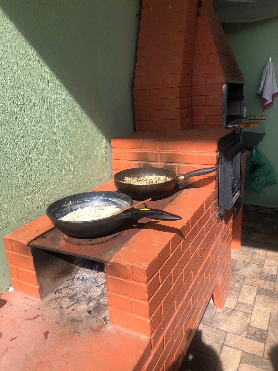 BBQ facilities, Kitchen or kitchenette