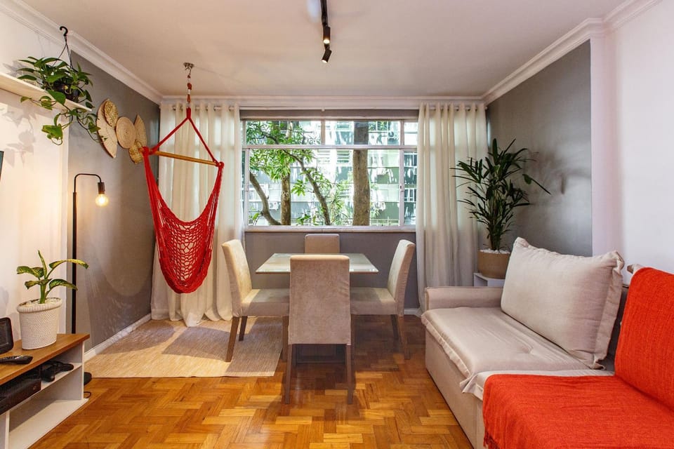 Perfect Location in Leblon Beach! Apartment in Rio de Janeiro