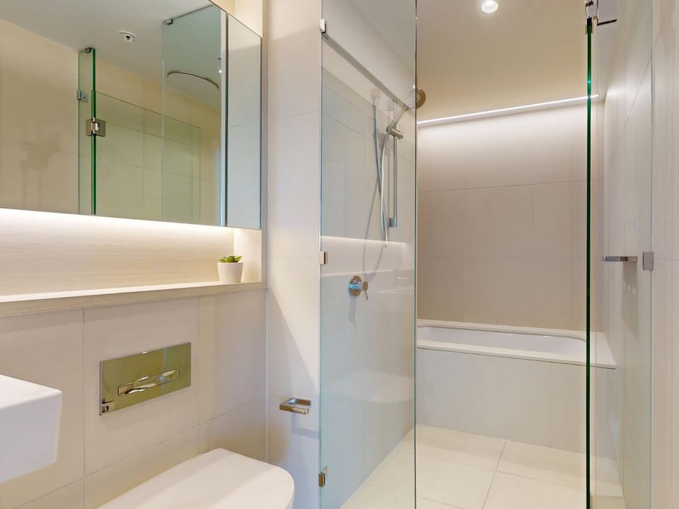 Bathroom, Bath