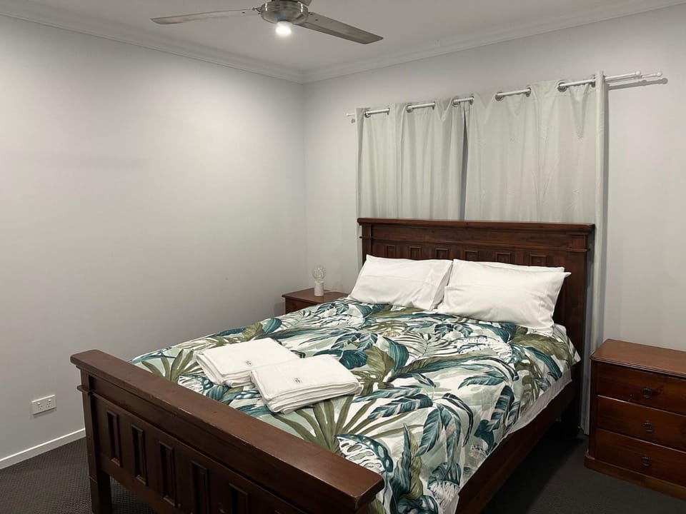 72 Bombala Crescent - Rainbow Beach House in Rainbow Beach