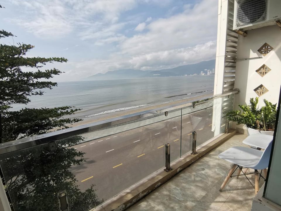 Day, Neighbourhood, Natural landscape, View (from property/room), Balcony/Terrace, Sea view